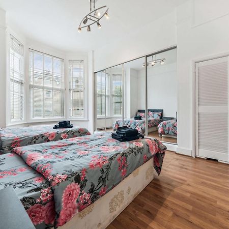 Cozy Wimbledon Apartment London Exterior photo