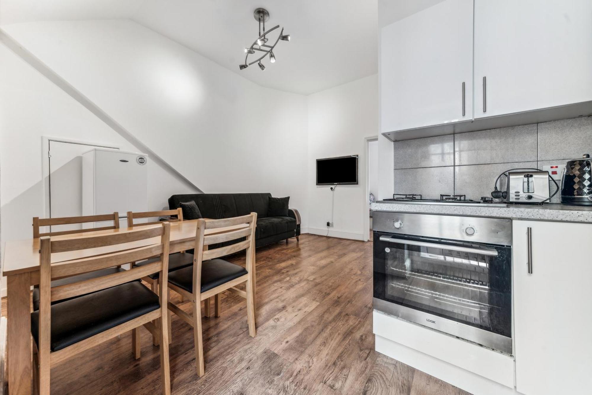 Cozy Wimbledon Apartment London Exterior photo